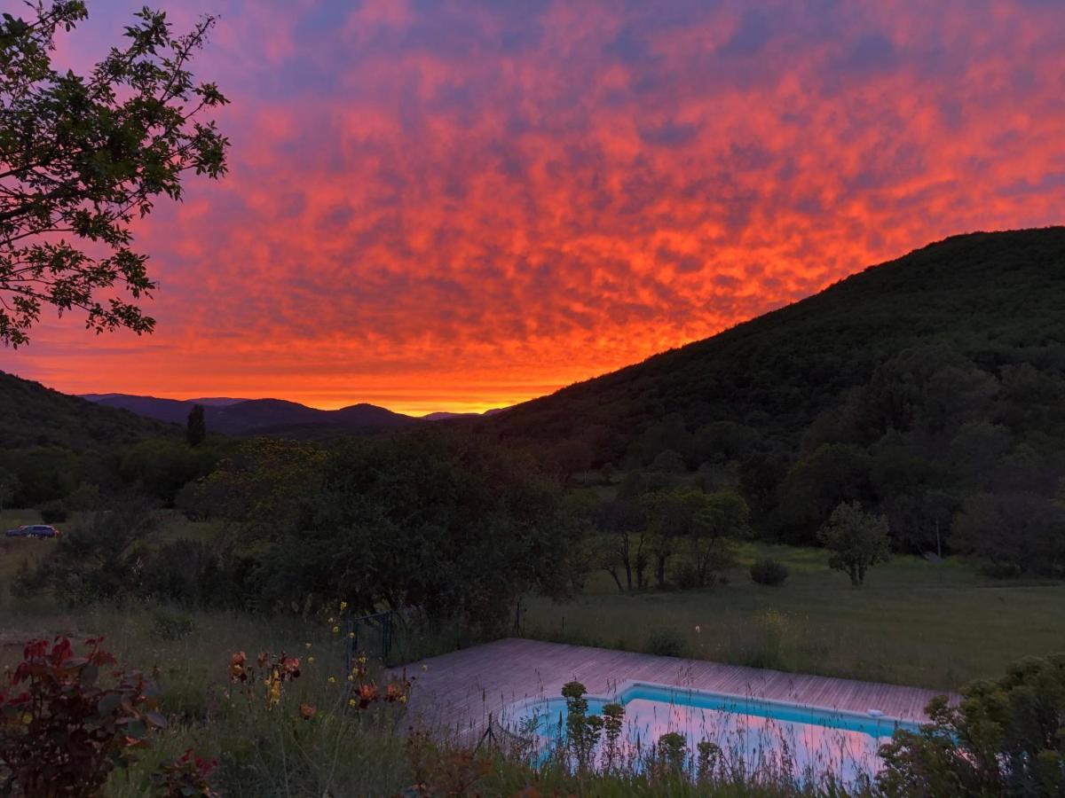 Domaine De Montbarri Bed & Breakfast La Tour-sur-Orb Luaran gambar